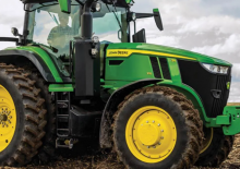 4WD traktori John Deere 7R 210