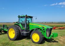 4WD traktori John Deere 8130