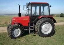 4WD traktori Belarus 820 F