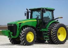 4WD traktori John Deere 8225R