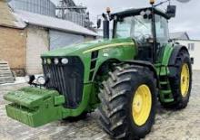 4WD traktori John Deere 8230