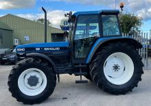 4WD traktori New Holland 8340