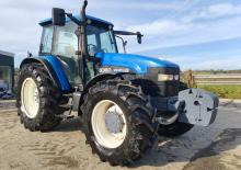 4WD traktori New Holland 8360 DT