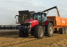 4WD traktori Massey Ferguson 8737	