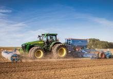 4WD traktori John Deere 8R 280