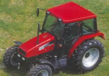 4WD traktori Case IH 975 Basis