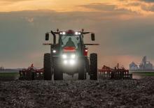4WD traktori Case IH ASF Connect Magnum 240