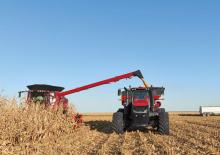 4WD traktori Case IH ASF Connect Magnum 250