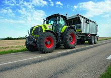 4WD traktori Claas Axion 810