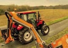 4WD traktori Case IH Farmall 85 C Basis
