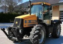 4WD traktori JCB Fastrac 130 T 65