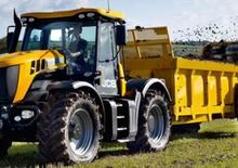 4WD traktori JCB Fastrac 3200-65 Plus