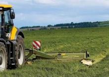 4WD traktori JCB Fastrac 8250