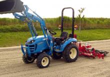 4WD traktori LS J23 HST