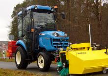 4WD traktori LS J27 HST