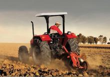 4WD traktori Case IH JX 40 T