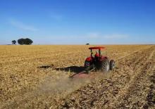 4WD traktori Case IH JX 90 Staddle