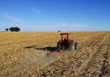 4WD traktori Case IH JX 95 Staddle
