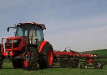 4WD traktori Kubota M 8560