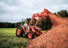 4WD traktori Kubota M6060HD
