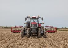 4WD traktori Case IH Magnum 200