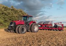 4WD traktori Case IH Magnum 220