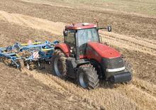 4WD traktori Case IH Magnum 260 Basis