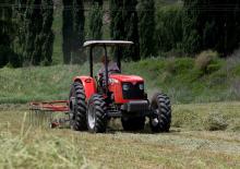 4WD traktori Massey Ferguson MF 415