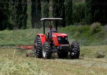 4WD traktori Massey Ferguson MF 415 Xtra