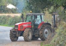 4WD traktori Massey Ferguson MF 8240-4 Classic