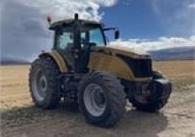 4WD traktori Challenger MT555D