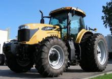 4WD traktori Challenger MT575D