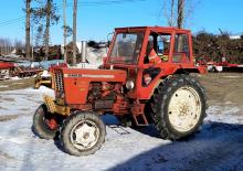 4WD traktori Belarus MTZ-521