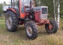 4WD traktori Belarus MTZ-525