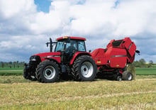 4WD traktori Case IH MXM 130 Basis