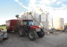 4WD traktori McCormick T 100 Max RPS