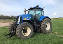 4WD traktori New Holland T 8040 (700)