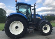 4WD traktori New Holland T6090