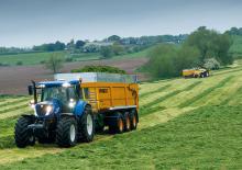 4WD traktori New Holland T7.190  Sidewinder II 