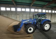 4WD traktori New Holland T7.210 Classic