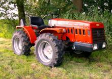 4WD traktori Carraro Tigre 2500 A