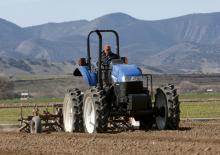 4WD traktori New Holland TS6.125