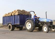 4WD traktori New Holland TT55