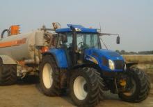 4WD traktori New Holland TVT 155 (460)