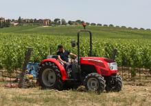 4WD traktori McCormick X3.060F
