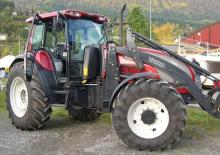 4WD traktori Valtra XM 150