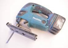 Akumulatorske potezne zaklopne pile Makita BJV140