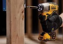 Akumulatorski udarni izvijači i ključevi DEWALT DCF801F2