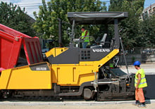 Asfaltni finišeri na gusjenicama Volvo ABG7820