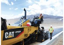 Asfaltni finišeri na gusjenicama Caterpillar AP655F